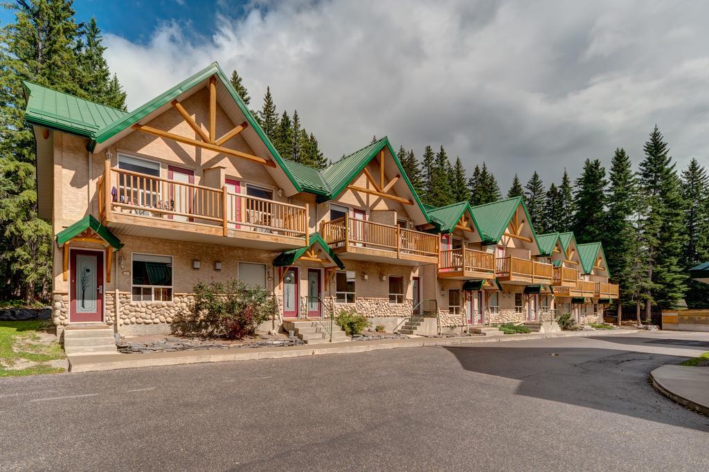Inn Of The Rockies Канмор Екстериор снимка