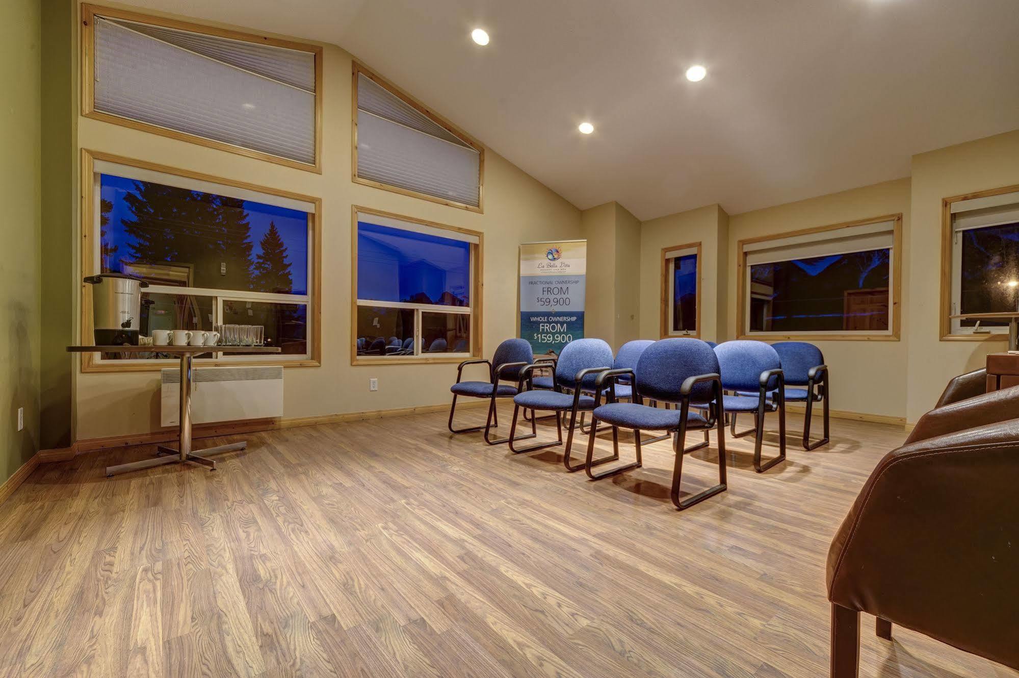 Inn Of The Rockies Канмор Екстериор снимка